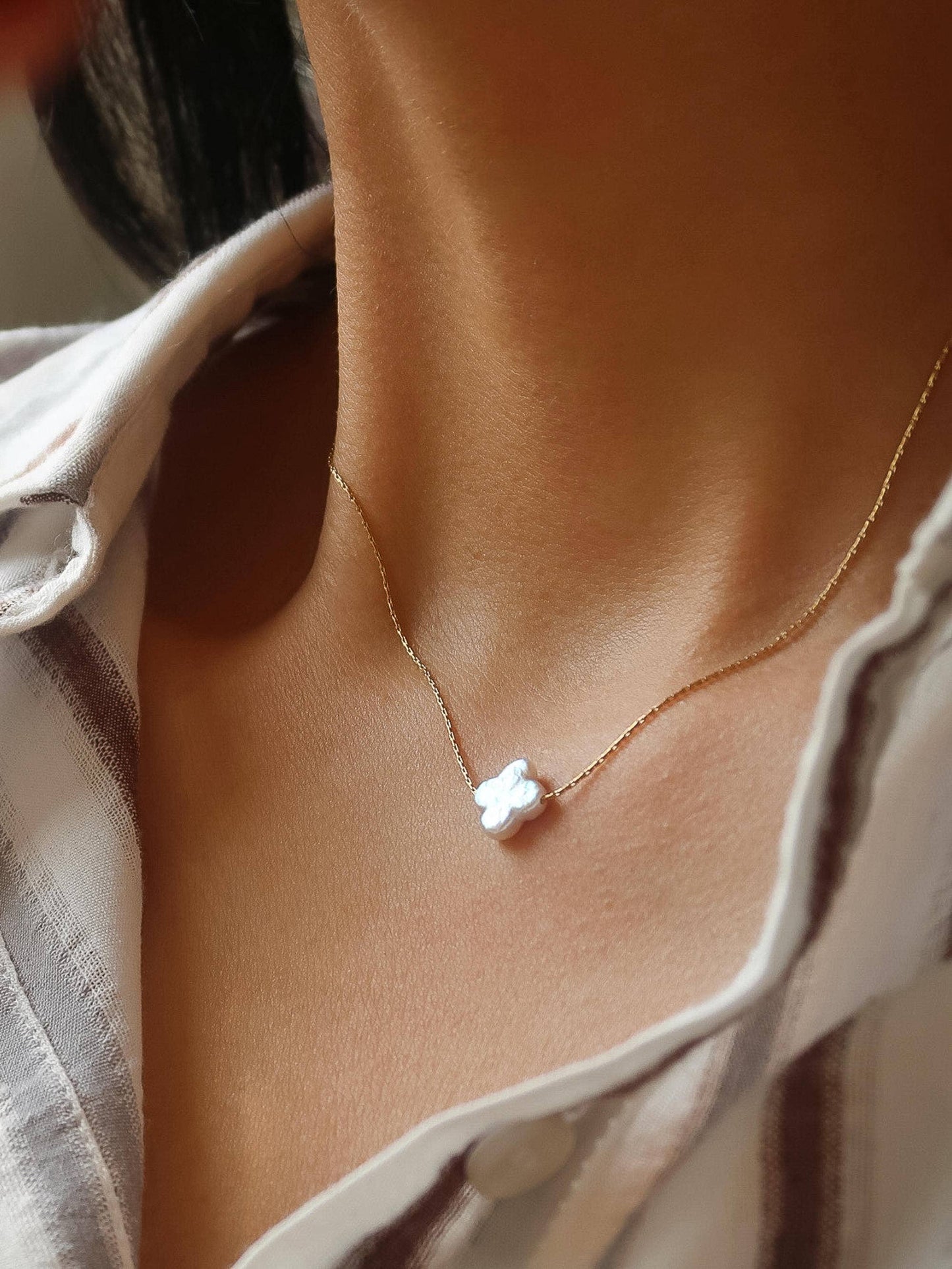 18K Gold Non-Tarnish Freshwater Pearl Cloverie
