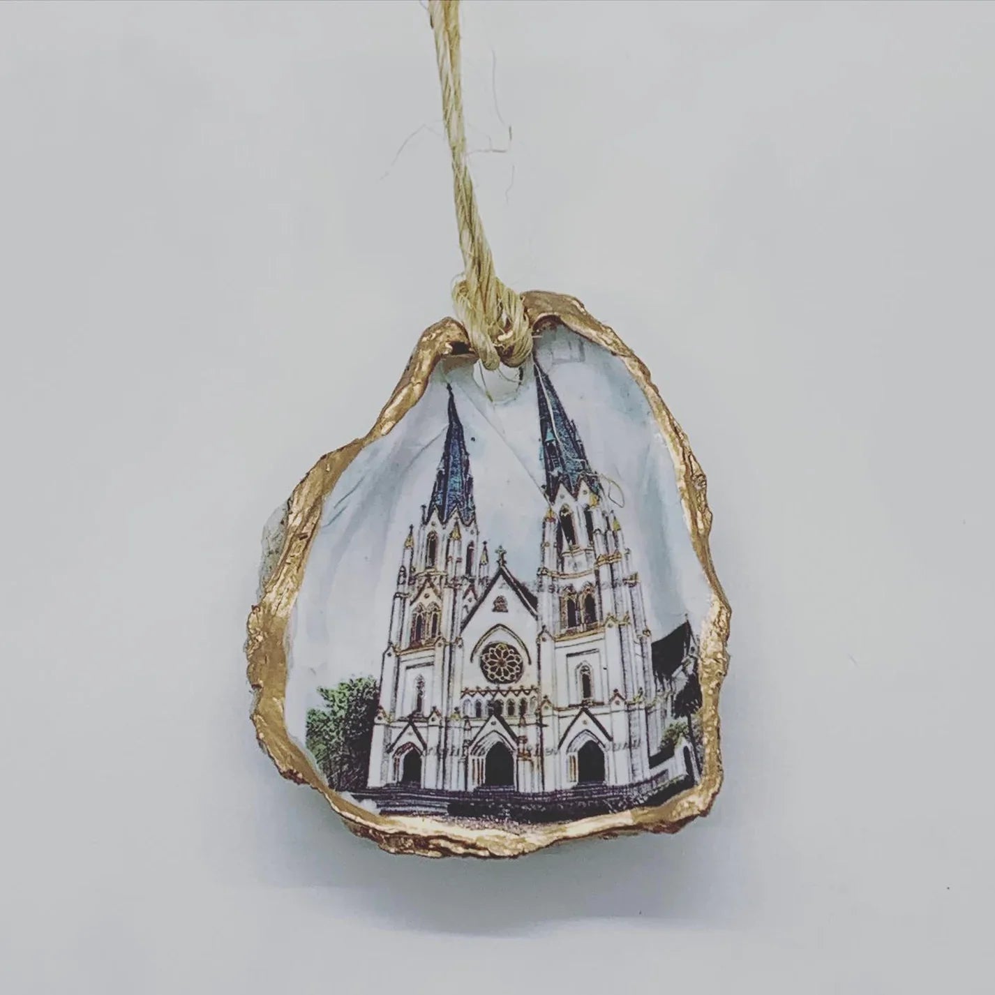 True South Ornament Oyster