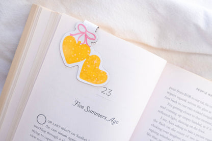 Romance Reader Locket Magnetic Bookmark