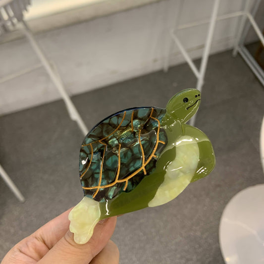 Turtle Claw Clip