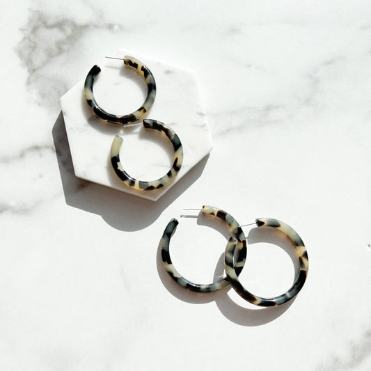 Fenna and Fei Round Hoops in Bio Blonde Tortoise