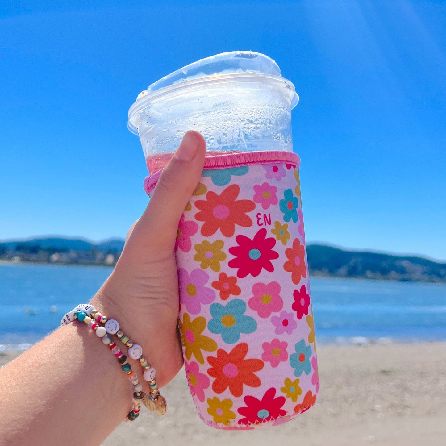 Cutie Cup Cover - Retro Florals - Iced Drink Sleeve