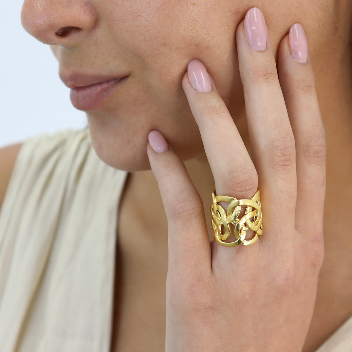 Stylish Overlap Ring - 24K Gold Plated